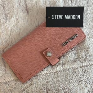 Brand new Steve Madden Blush Pink Textured Wallet!!